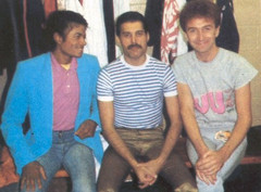 Michael Jackson, Freddie Mercury és John Deacon