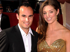 Bianca Kajlich és Landon Donovan